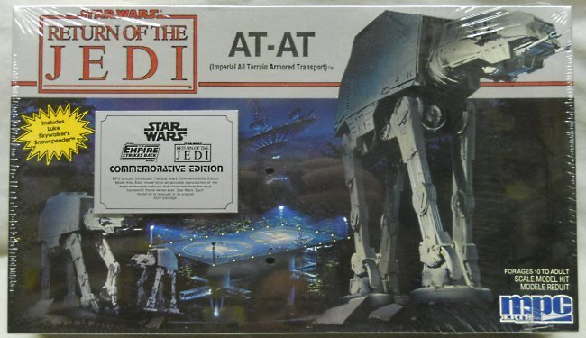 MPC AT-AT All-Terrain Armored Transport Star Wars Return Of The Jedi Commemorative Edition, 8919 plastic model kit